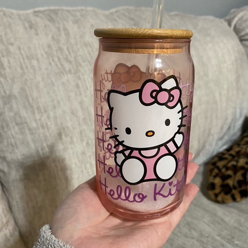 Hello Kitty Cup Bundle - image 2